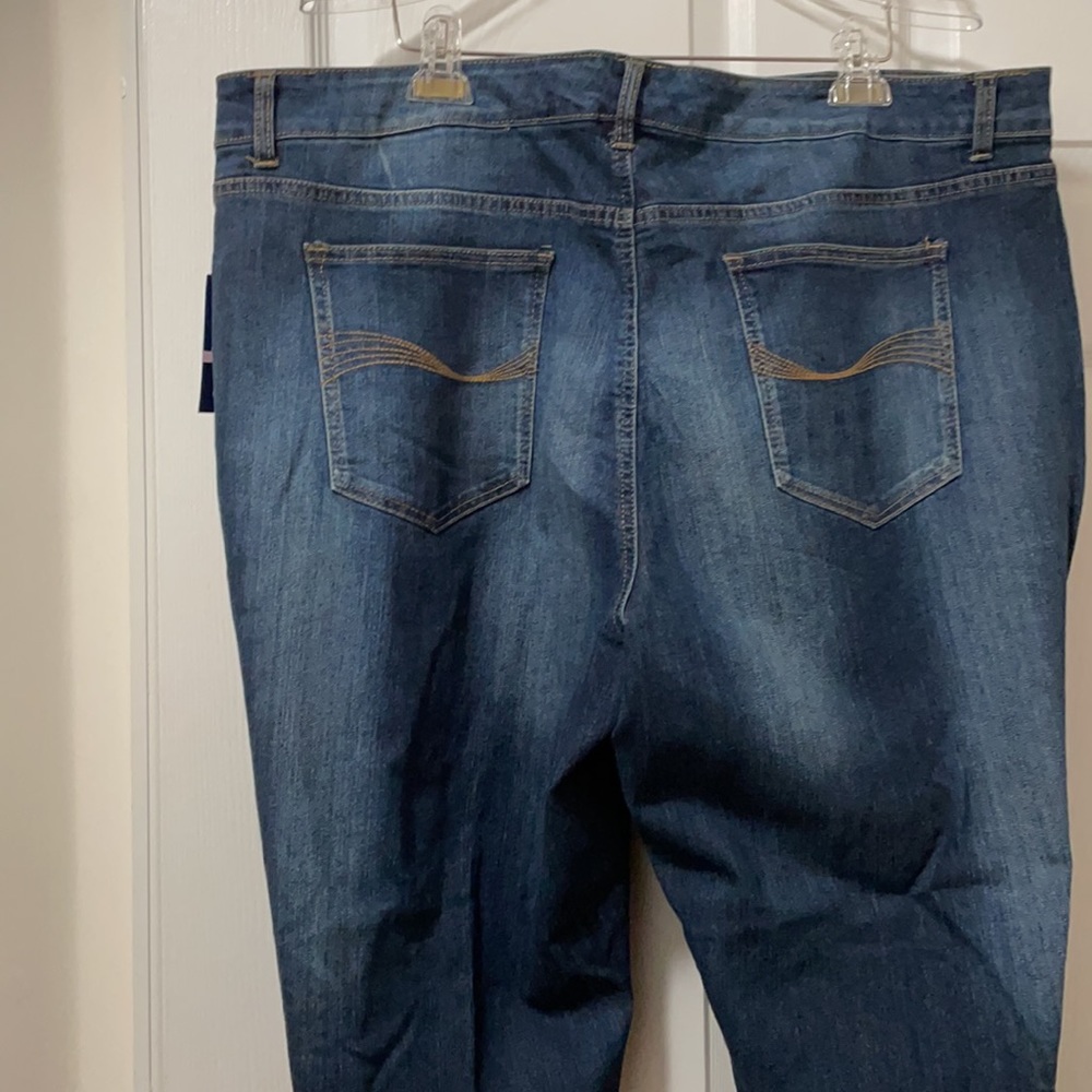 Jeans - Picture 3 of 3